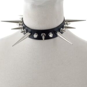 Punk–Goth Style Choker Necklace with Prominent Metal Spikes