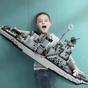 Giant Warship Building Set – Battle Model Assembly for Kids and Building Enthusiasts